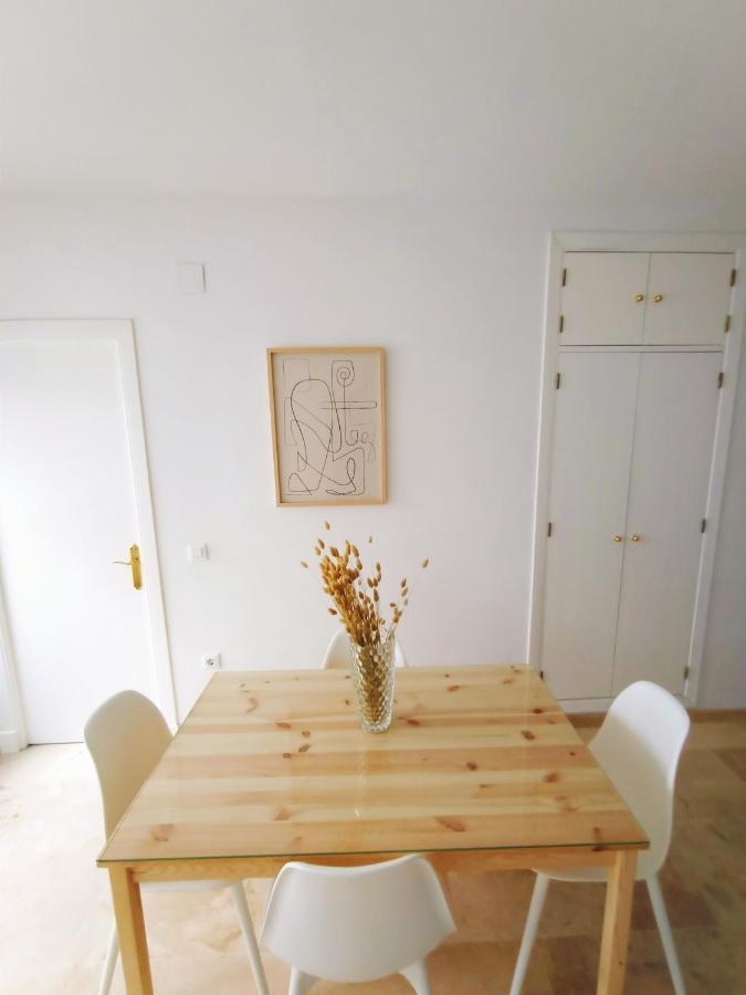 Ferienwohnung Azvalia - Larga 112 Abono Parking Gratis El Puerto de Santa María Exterior foto
